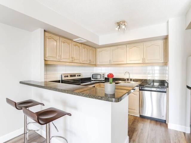 2520 - 25 The Esplanade St, Condo with 1 bedrooms, 1 bathrooms and 0 parking in Toronto ON | Image 8