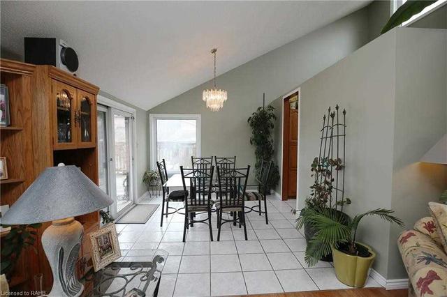 4 Millikin Dr, House detached with 3 bedrooms, 3 bathrooms and 8 parking in Hamilton ON | Image 5