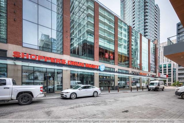 1509 - 17 Bathurst St, Condo with 1 bedrooms, 1 bathrooms and 0 parking in Toronto ON | Image 4