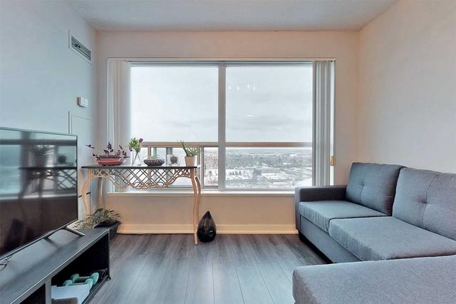 2602 - 36 Lee Centre Dr, Condo with 2 bedrooms, 1 bathrooms and 1 parking in Toronto ON | Image 3