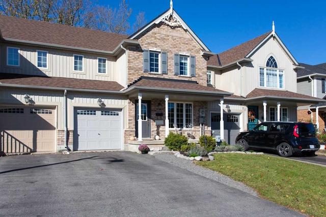 12 Fallingbrook Cres, House attached with 3 bedrooms, 3 bathrooms and 2 parking in Kawartha Lakes ON | Image 12