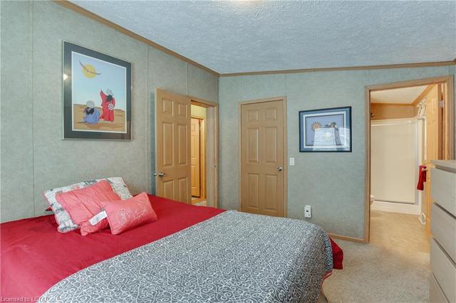 15 - 9826 Northville Crescent, House detached with 2 bedrooms, 2 bathrooms and 2 parking in Lambton Shores ON | Image 9