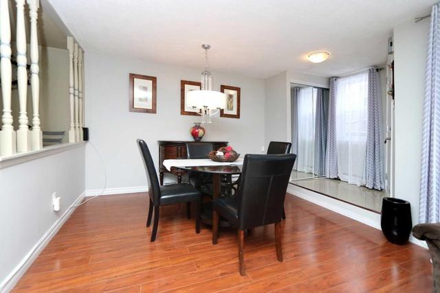 363 - 3055 Tomken Rd, Townhouse with 2 bedrooms, 1 bathrooms and 1 parking in Mississauga ON | Image 8