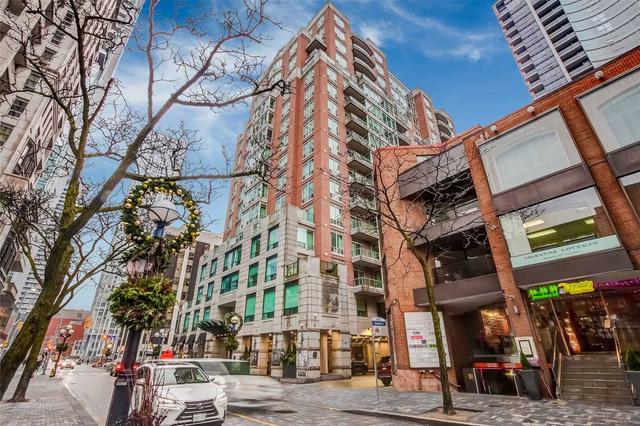 18e - 61 Yorkville Ave, Condo with 3 bedrooms, 3 bathrooms and 1 parking in Toronto ON | Image 1