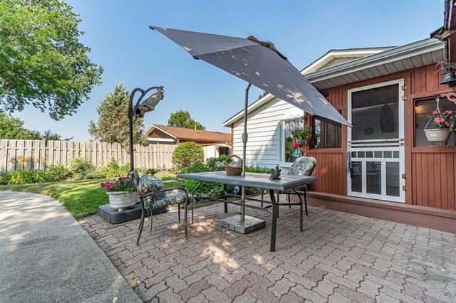 70 Epsom Downs Dr, House detached with 3 bedrooms, 2 bathrooms and 4 parking in Brampton ON | Image 29