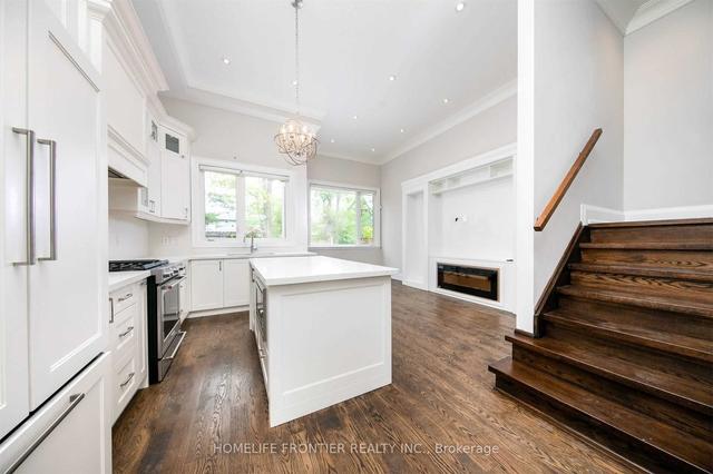 82 Cameron Ave, House detached with 4 bedrooms, 4 bathrooms and 3 parking in Toronto ON | Image 34