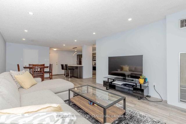 104 - 4205 Shipp Dr Dr, Condo with 2 bedrooms, 2 bathrooms and 1 parking in Mississauga ON | Image 4