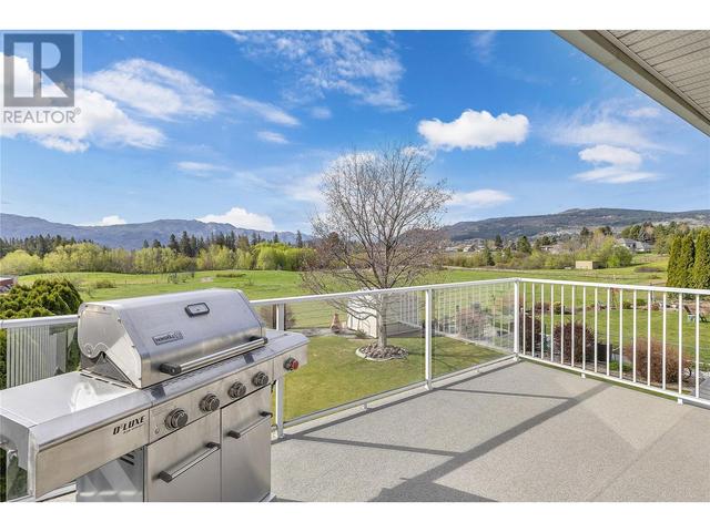 2577 Bridlehill Court, House detached with 4 bedrooms, 3 bathrooms and 4 parking in West Kelowna BC | Image 12
