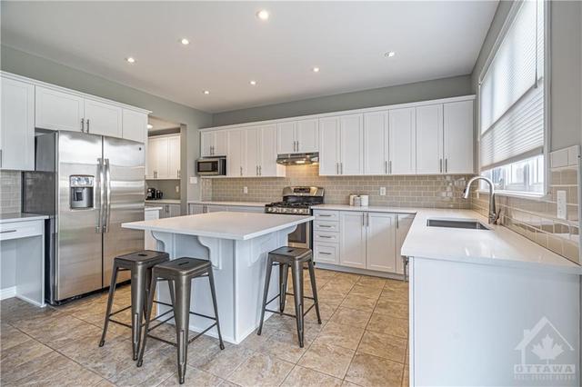 533 Grand Tully Way, House detached with 4 bedrooms, 4 bathrooms and 6 parking in Ottawa ON | Image 14