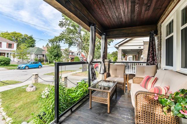 13 Lippincott St W, House detached with 3 bedrooms, 3 bathrooms and 4 parking in Toronto ON | Image 23