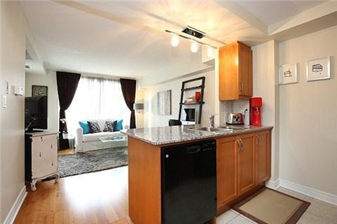 808 - 100 Hayden St, Condo with 1 bedrooms, 1 bathrooms and 1 parking in Toronto ON | Image 3