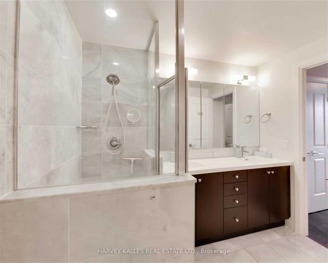 1030 - 1 Old Mill Dr, Condo with 2 bedrooms, 2 bathrooms and 1 parking in Toronto ON | Image 7