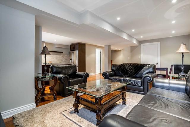 441 Doverwood Dr, House detached with 4 bedrooms, 5 bathrooms and 6 parking in Oakville ON | Image 24