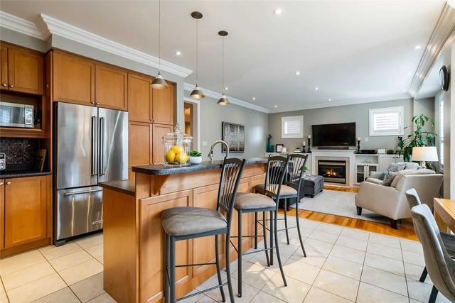 114 Jefferson Forest Dr, House detached with 4 bedrooms, 4 bathrooms and 8 parking in Richmond Hill ON | Image 2