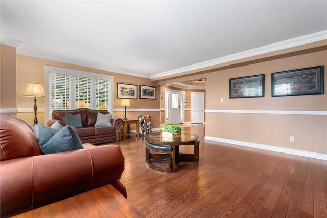 70 Ridge Top Crt, House detached with 4 bedrooms, 5 bathrooms and 20 parking in Oshawa ON | Image 38