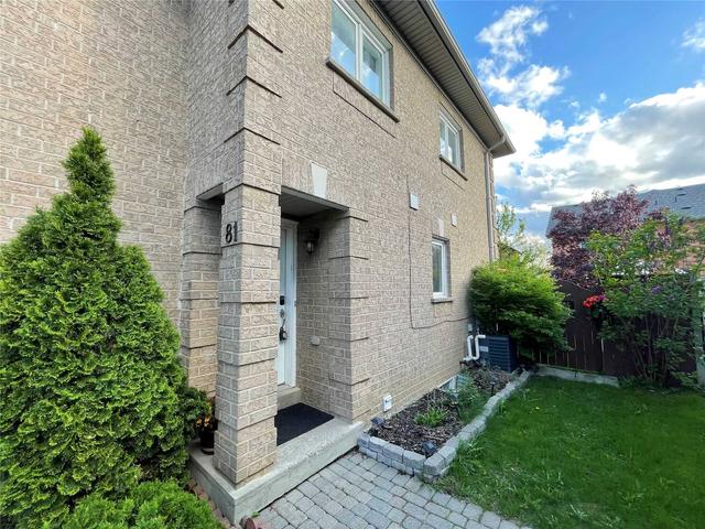 81 Pressed Brick Dr, House attached with 3 bedrooms, 2 bathrooms and 3 parking in Brampton ON | Image 23