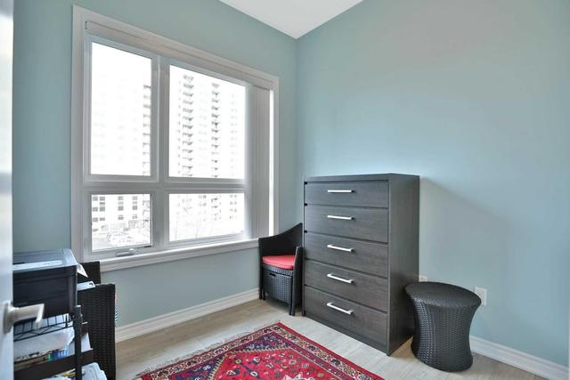 423 - 35 Southshore Cres, Condo with 2 bedrooms, 1 bathrooms and 1 parking in Hamilton ON | Image 12