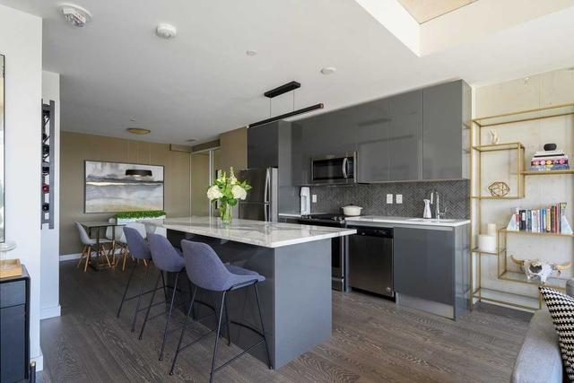 ph703 - 246 Logan Ave, Condo with 2 bedrooms, 2 bathrooms and 1 parking in Toronto ON | Image 5