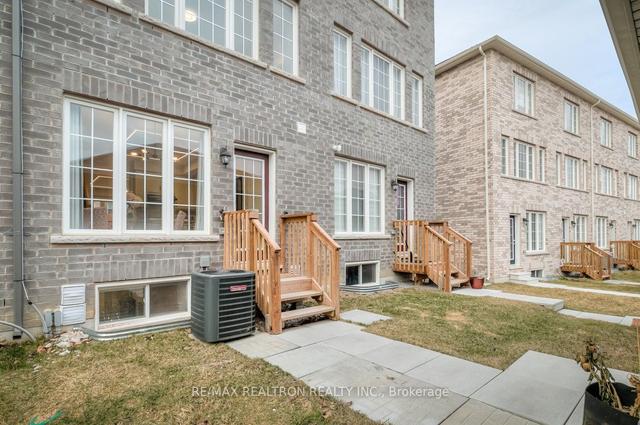 529 White's Hill Ave, House attached with 3 bedrooms, 5 bathrooms and 2 parking in Markham ON | Image 33
