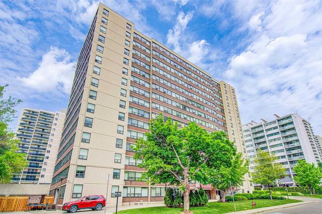 1202 - 120 Duke St, Condo with 3 bedrooms, 2 bathrooms and 1 parking in Hamilton ON | Image 1
