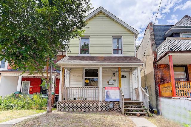 2179 Dundas St W, House detached with 5 bedrooms, 3 bathrooms and 0 parking in Toronto ON | Image 1