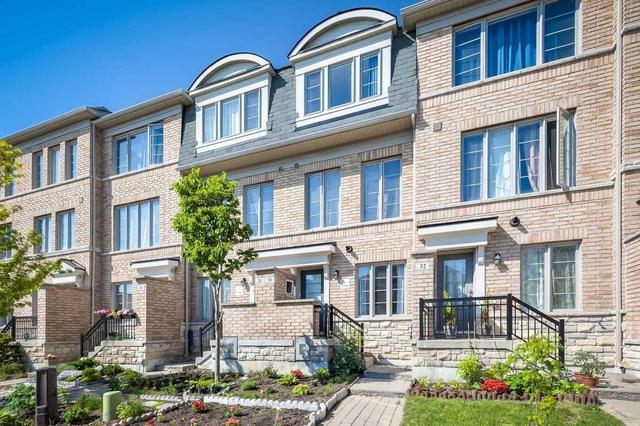 30 Belanger Cres, House attached with 3 bedrooms, 2 bathrooms and 1 parking in Toronto ON | Image 1