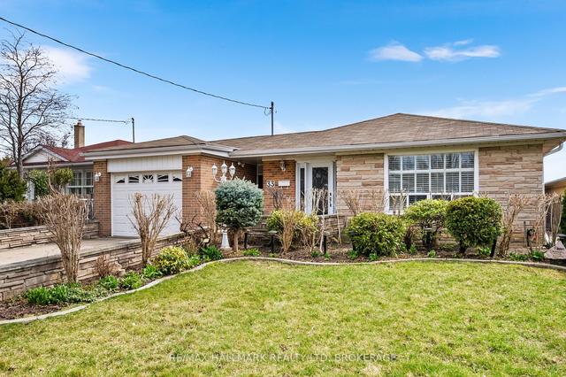 33 Roseglen Cres, House detached with 3 bedrooms, 2 bathrooms and 2 parking in Toronto ON | Image 23
