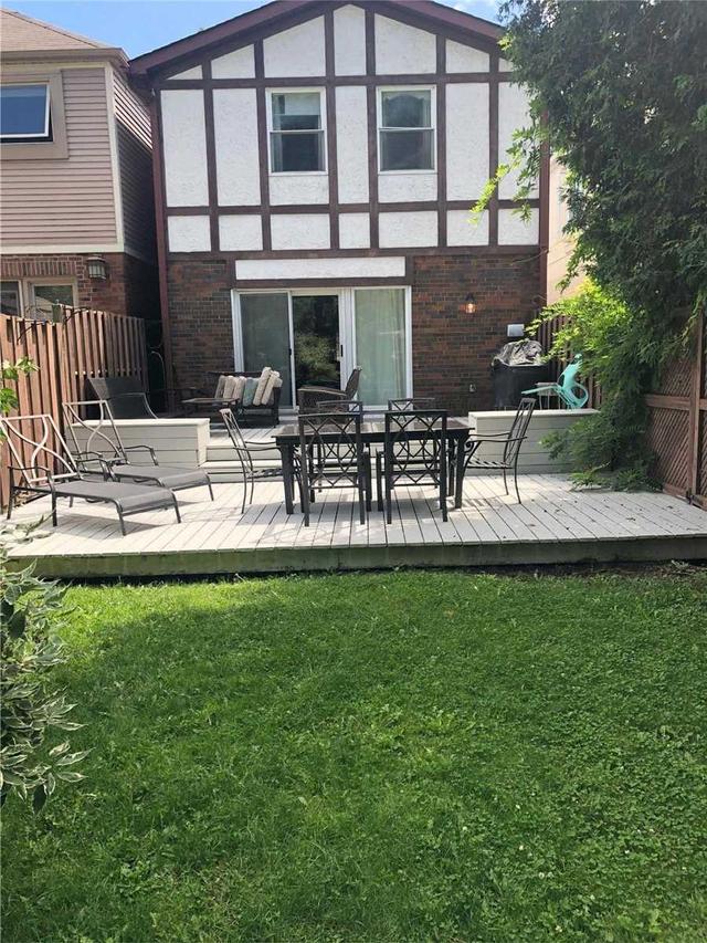 384 Fairlawn Ave, House detached with 3 bedrooms, 3 bathrooms and 2 parking in Toronto ON | Image 14