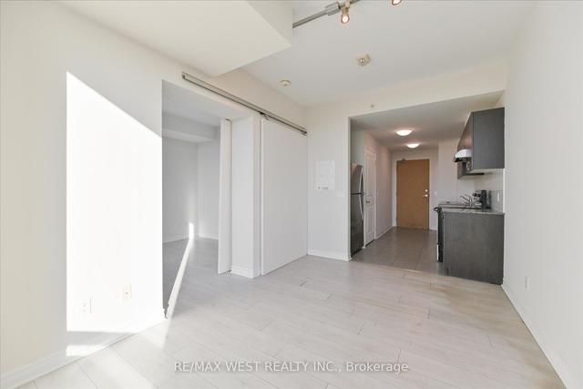 618 - 2522 Keele St, Condo with 1 bedrooms, 1 bathrooms and 1 parking in Toronto ON | Image 3