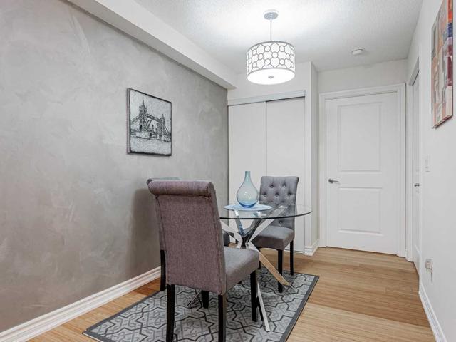 213 - 7730 Kipling Ave, Condo with 2 bedrooms, 2 bathrooms and 1 parking in Vaughan ON | Image 6
