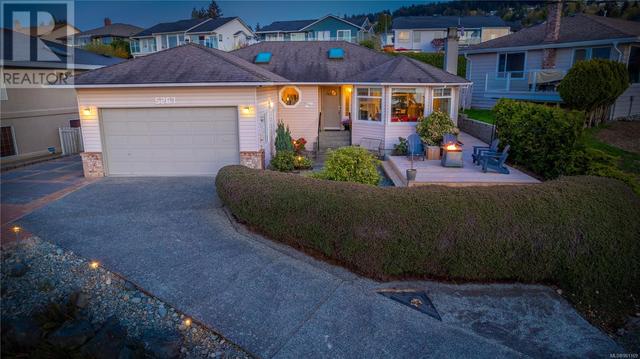 5267 Fillinger Cres, House detached with 3 bedrooms, 2 bathrooms and 5 parking in Nanaimo BC | Image 2