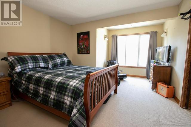 1110 Old Goulais Bay Rd, House detached with 7 bedrooms, 4 bathrooms and null parking in Sault Ste. Marie ON | Image 37