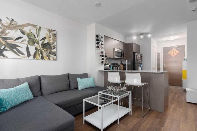 1001 - 23 Sheppard Ave E, Condo with 1 bedrooms, 1 bathrooms and 1 parking in Toronto ON | Image 3