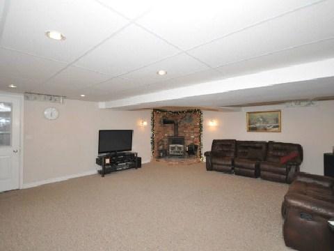 864 Maple Ave, House detached with 5 bedrooms, 3 bathrooms and 6 parking in Milton ON | Image 6
