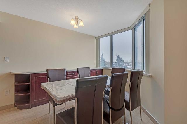 302 - 80 Alton Towers Circ, Condo with 2 bedrooms, 2 bathrooms and 1 parking in Toronto ON | Image 3