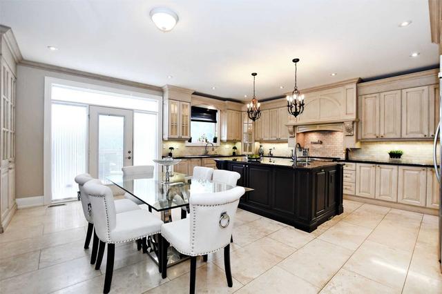 129 Regatta Ave, House detached with 4 bedrooms, 5 bathrooms and 7 parking in Richmond Hill ON | Image 5