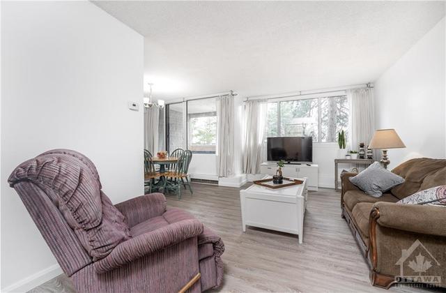 101 - 3360 Southgate Drive, Condo with 2 bedrooms, 1 bathrooms and 1 parking in Ottawa ON | Image 5