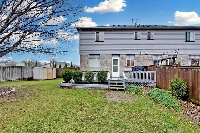 1598 Fieldgate Dr, House semidetached with 3 bedrooms, 3 bathrooms and 3 parking in Oshawa ON | Image 24