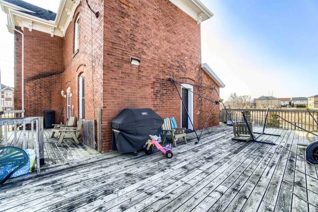 725 Fourth Line, House detached with 3 bedrooms, 4 bathrooms and 8 parking in Milton ON | Image 27