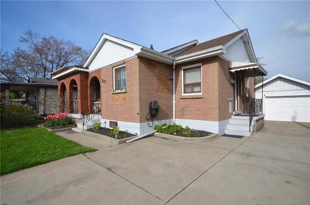 807 Dunn Ave, House detached with 3 bedrooms, 2 bathrooms and 5 parking in Hamilton ON | Image 30