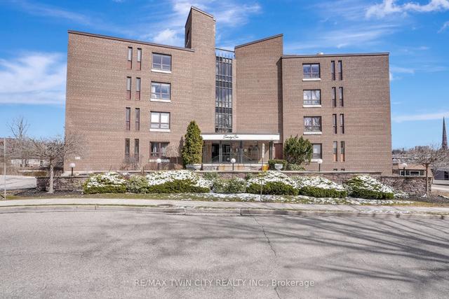 5n - 26 Wentworth Ave, Condo with 2 bedrooms, 2 bathrooms and 1 parking in Cambridge ON | Image 1