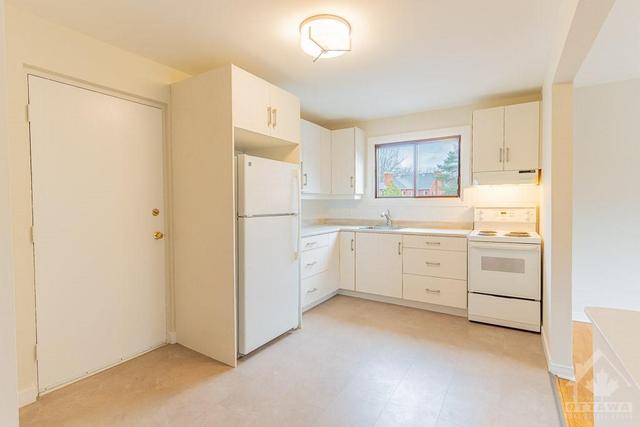 3 - 270 Beechwood Avenue, Condo with 2 bedrooms, 1 bathrooms and 1 parking in Ottawa ON | Image 6