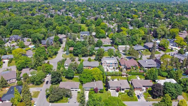 4 Plumbstead Crt, House detached with 3 bedrooms, 3 bathrooms and 6 parking in Toronto ON | Image 15