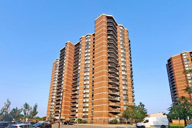 1510 - 236 Albion Rd, Condo with 3 bedrooms, 2 bathrooms and 1 parking in Toronto ON | Image 1