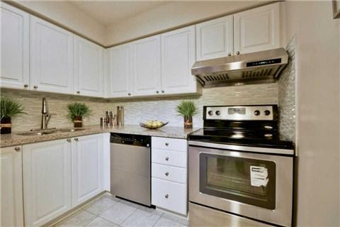 404 - 18 Hillcrest Ave, Condo with 2 bedrooms, 2 bathrooms and 1 parking in Toronto ON | Image 5