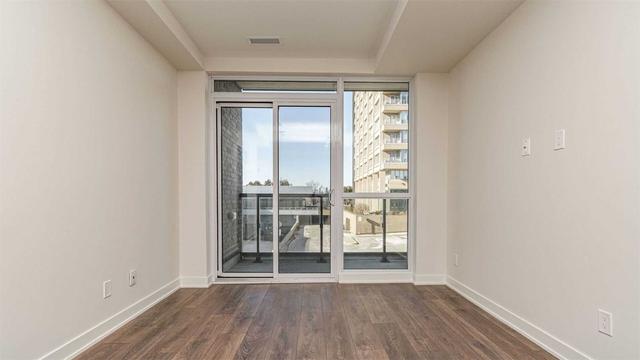 210 - 2 Sonic Way, Condo with 1 bedrooms, 1 bathrooms and 1 parking in Toronto ON | Image 3