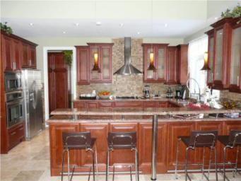 909 Hazel St, House detached with 4 bedrooms, 4 bathrooms and 6 parking in Burlington ON | Image 2