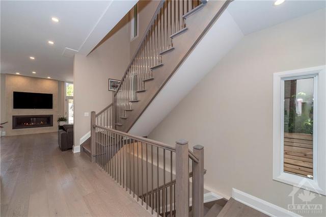 573 Melbourne Avenue, House detached with 3 bedrooms, 4 bathrooms and 3 parking in Ottawa ON | Image 17