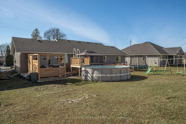 124 River Dr, House detached with 3 bedrooms, 3 bathrooms and 8 parking in Quinte West ON | Image 30