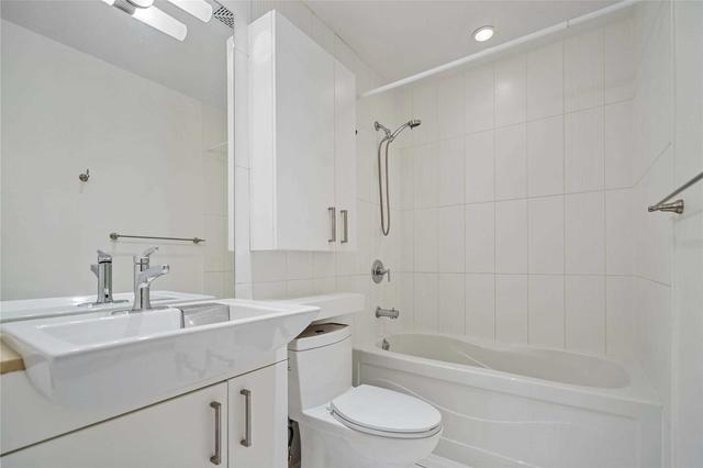822 - 8 Telegram Mews, Condo with 2 bedrooms, 2 bathrooms and 1 parking in Toronto ON | Image 29